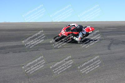 media/May-06-2024-Moto Forza (Mon) [[b33359f27d]]/1-Advanced/Session 2 (Bowl)/